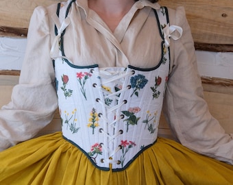 Embroidered Floral 18th century Short Stay with Front Lacing, Corset or bodice for Renfair renaissance larping costumes, Peasant corset
