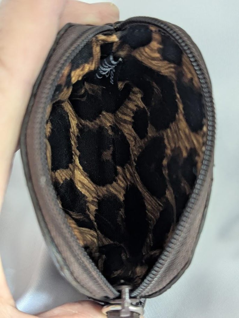 Brighton Brown Heart Pouch • Textured Leather Coin Purse • Croc Trim Zip Bag • Small Brighton Accessory 画像 3