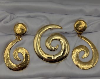 Pendientes de clip vintage con espiral en tono dorado