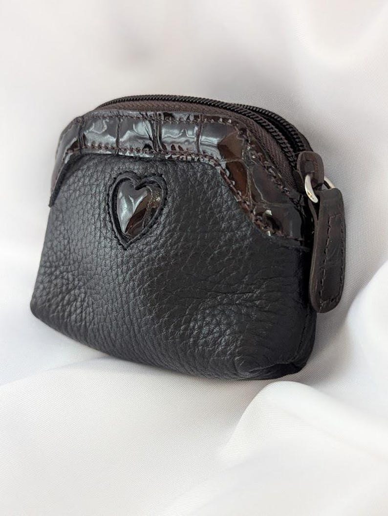 Brighton Brown Heart Pouch • Textured Leather Coin Purse • Croc Trim Zip Bag • Small Brighton Accessory 画像 2