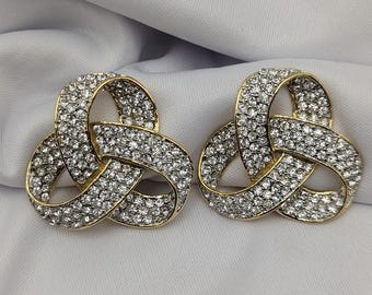 Pendientes vintage entrelazados con clip, dorados y pavé de diamantes de imitación, sin firmar