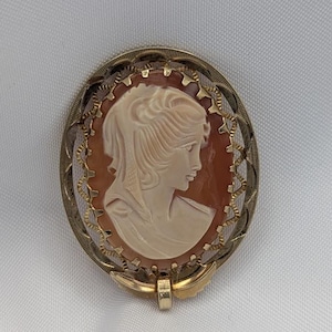 Vintage Signed DCE 12K Gold Filled Hand-Carved Shell Cameo Brooch