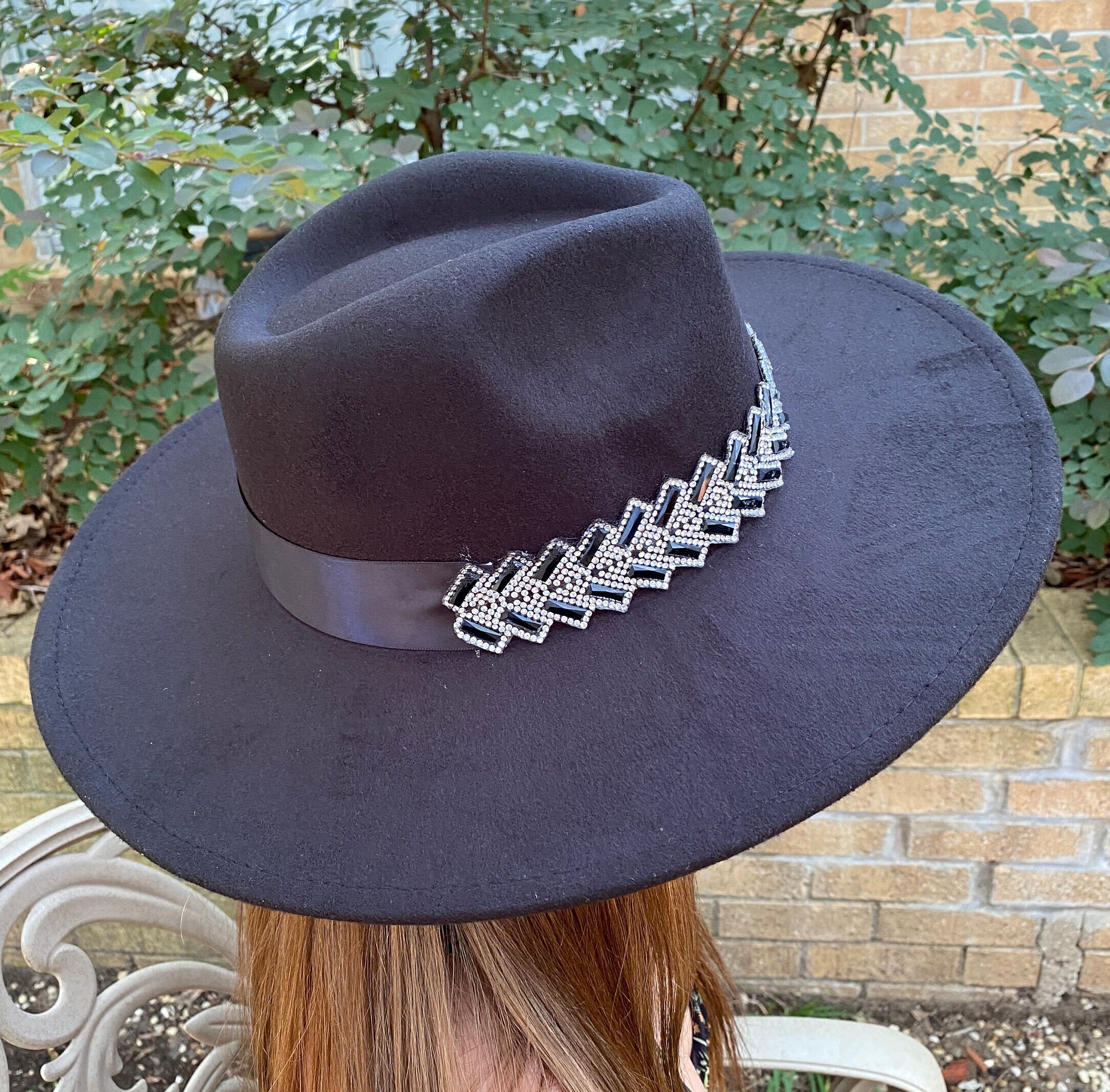 Wide Brim Felt Fedora Hat Beautiful Black With a Stunning  display picture 2