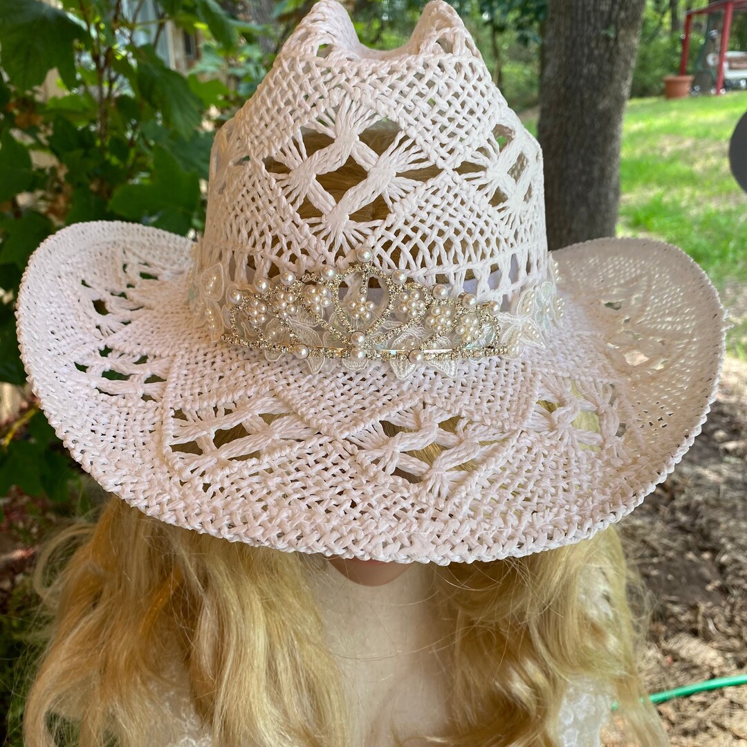 Boho Western Wedding Floral & Feather Bridsmaid Hat in Tan 984p