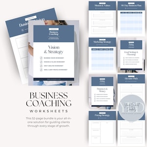 Può includere: Un set di fogli di lavoro per il coaching aziendale in blu e bianco. I fogli di lavoro riguardano argomenti come visione e strategia, marketing e finanza. Il testo sulla copertina recita "Business Coaching Worksheets".