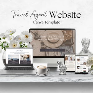 Puede incluir: Una maqueta de una plantilla de sitio web de agente de viajes en una computadora portátil. El sitio web presenta el texto "Explore the World with Wanderlust Whispers" y un botón que dice "Discover Destinations". La computadora portátil está sobre una superficie de mármol blanco con una taza de café, una figurita de caballo blanco y una tableta.