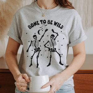 Camiseta de esqueleto danzante Comfort Colors®, camiseta de Halloween, camiseta de calavera de Halloween, camiseta de Halloween para mujer, camiseta con gráfico de otoño, camiseta de esqueleto