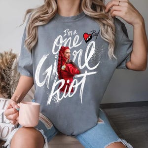 Disney Nachkommen Der Aufstieg von Rot Ich bin das eine Mädchen Riot Portrait Shirt, Komfort Farbe, BTW Magic Kingdom, Disneyland Reise Familienurlaub