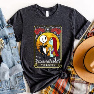 La veille de Noël, carte de tarot aux roses, chemise Jack Sally, l'amant, couleur confort, WDW Magic Kingdom, voyage Disneyland, vacances en famille