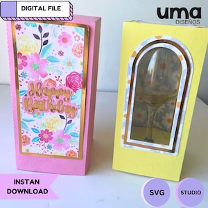 Puede incluir: Dos cajas de regalo decorativas. Una es rosa con un diseño floral y ribete dorado, con texto "Happy Birthday". La otra es amarilla con una ventana que muestra un vaso. Las cajas tienen texto "DIGITAL FILE" e "INSTAN DOWNLOAD".