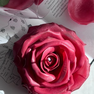 Handmade Flower Candle, Beeswax candle, Flower candle, Rose Candl, Unique Gift, Realistic Rose Candle, Premium Gift, Birthday Gift, Rose