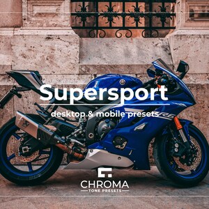 Pode incluir: Uma motocicleta Yamaha Supersport azul e branca estacionada em frente a um prédio de tijolos. A motocicleta tem um escapamento preto e rodas pretas. O texto "Supersport" está escrito em letras brancas no lado da motocicleta. O texto "desktop & mobile presets" está escrito em letras brancas abaixo da palavra "Supersport". O texto "CHROMA TONE PRESETS" está escrito em letras brancas sobre um retângulo preto na parte inferior da imagem.