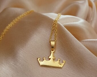 18K Gold Plated Crown Necklace: Dainty Princess Charm