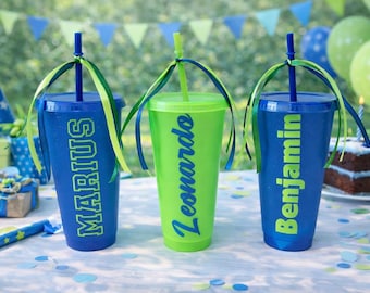 Cadeau personnalisé pour invité | Mug personnalisé | Mug personnalisé avec couvercle et paille | Sans BPA | Cadeau d'anniversaire
