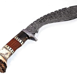Handgefertigter Kukri aus Damaststahl mit Hirschhorn und Knochen zu Weihnachten