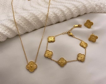Set of waterproof necklace, earrings or bracelet with clovers in gold or silver "Preserve"