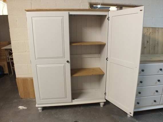 2 door linen cupboard discount