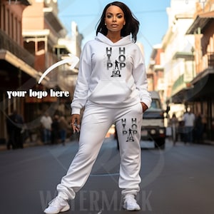 Women's fitted outlet jogging suit
