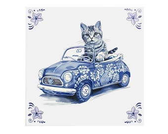 Delfts Blauwe Keramische Tegel: Kitten / Kat in auto - Handgemaakte keramische kunst, uniek cadeau, Nederlands souvenir, cat lover