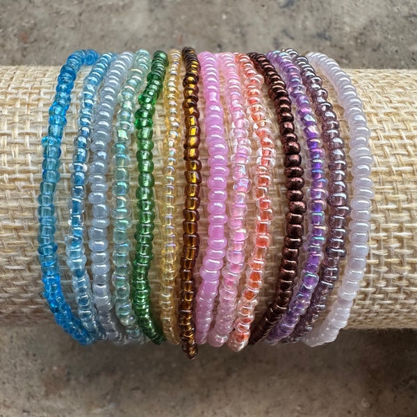 Zaadkraalarmbanden, kralenarmband, stapelarmband, kies kleur, vriendschapsarmband, strandarmband, kleurrijke armband, zomer