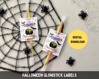 Halloween Glow Stick Holder | Personalised Printable Halloween Gift | A Little Bit of Light | Class Halloween Printable | Trick-or-Treat
