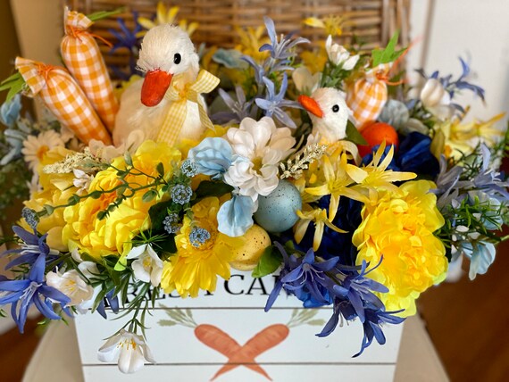 Easter Centerpiece, Spring Centerpiece,Spring Centerpiece for Table, Easter Centerpiece for Table, Easter Decor, Blue and Yellow Centerpiece