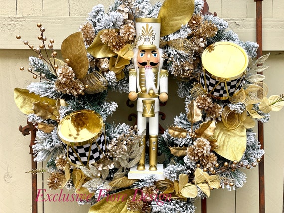 Christmas Nutcracker Wreath, Christmas Wreath, Winter Wreath, Holiday Wreath, Wreath for Front Door, Elegant Wreath, Door Wreath,
