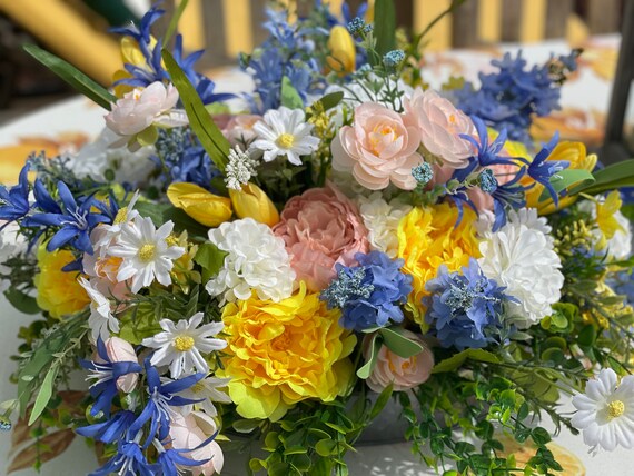 Centerpiece for Table, Spring Table Centerpiece, Everyday Centerpiece for Table, Centerpiece, Spring Centerpiece for Table, Best Seller