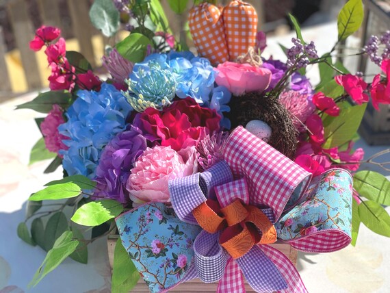 Easter Centerpiece for Table, Spring Centerpieces, Spring Arrangement for Table, Spring Centerpiece, Easter Table Arrangement, Easter Decor