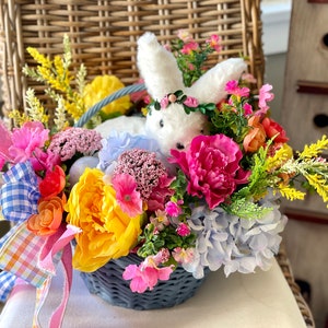 Easter Centerpiece, Easter Table Arrangement, Easter Arrangement, Arrangement for Table, Spring Centerpiece, Bunny Centerpiece, Spring