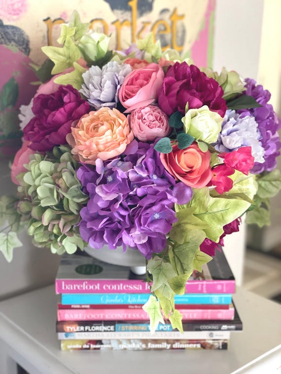 Luxurious artificial centerpiece arrangement, artificial flowers, centerpiece, spring arrangement, everyday arrangement, floral arrangement