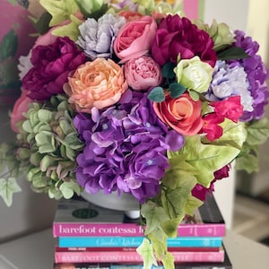 Luxurious artificial centerpiece arrangement, artificial flowers, centerpiece, spring arrangement, everyday arrangement, floral arrangement