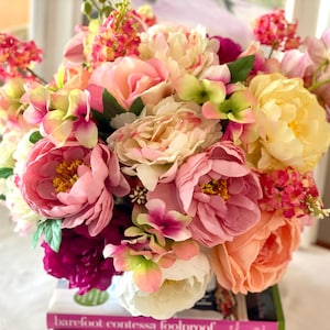 Luxurious artificial arrangement, everyday floral arrangement, centerpiece, orchid centerpiece, artificial arrangement, spring centerpiece