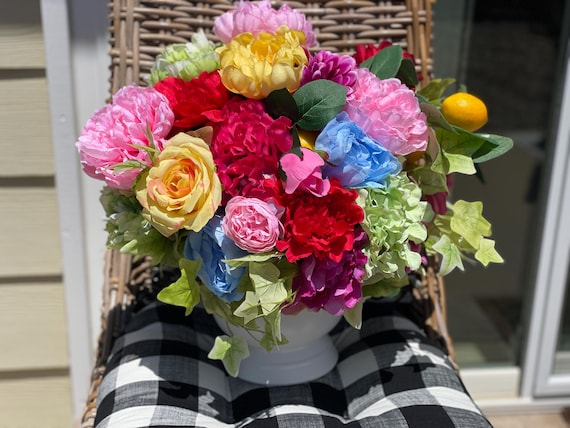 Hydrangea Floral Arrangement, Colorful Spring Centerpiece, Bright Centerpiece, Colorful Flower Arrangement for Table, Elegant Florals