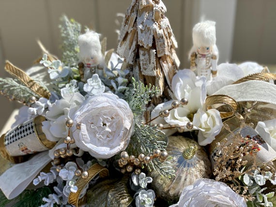 Christmas Centerpiece for Table, Holiday Centerpiece, Christmas Centerpiece, Nutcracker Centerpiece, Elegant  Centerpiece,Winter Centerpiece