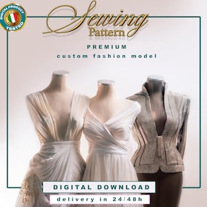 Può includere: Tre manichini bianchi mostrano diversi modelli di cucito. I manichini indossano un abito bianco, un abito bianco con scollo a V e una giacca marrone. L'immagine include il testo "Sewing Pattern", "PREMIUM", "custom fashion model", "DIGITAL DOWNLOAD" e "delivery in 24/48h".
