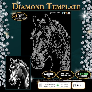 Può includere: Un modello digitale nero con un design a testa di cavallo realizzato con strass. L'immagine include il testo "DIAMOND TEMPLATE", "SVG / DXF FILE" e "INSTANT DOWNLOAD". Le dimensioni del modello sono indicate in pollici e millimetri.