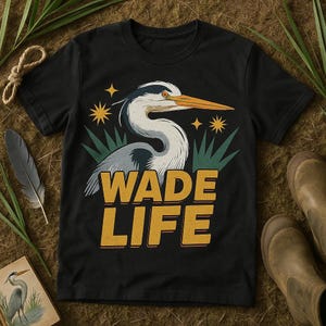 WADE LIFE Pop Art Heron T-Shirt, Bird Lover Shirt, Nature-Inspired Tee, Coastal Wildlife Gift, Water Birdwatcher Apparel