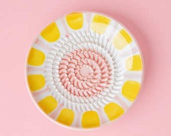 Keramikreibe, Reibeteller, Knoblauch Reibe mit Pinsel Ingwerreibe für Marinade ø12cm in Box - handgemachte spanische Reibe, Geschenkidee