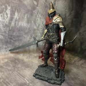 Abyss Watchers 11.8” Figure | Dark Souls Collectibles | Gaming decor | Gift For Gamers | Fantasy Game Statue | 12K Detailed Resin Artwork
