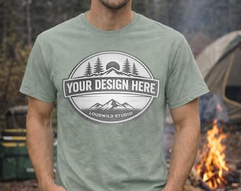Comfort Colors 1717 Bay T-shirtmodel | Mockup kampeermodel voor buiten | Mockup overhemd heren | Digitale JPG-download