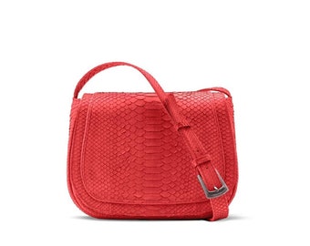 Bolso bandolera de pitón rojo escarlata