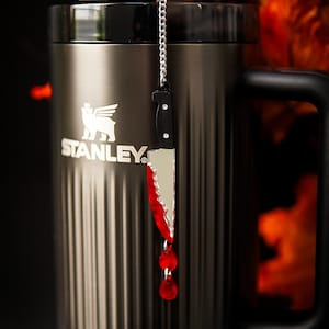 Bloody Knife Stanley Tumbler-bedel: accessoire horrorfilm