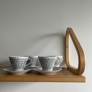 Set of 4 Arabia Lemmikki cups and saucers by Raija Uosikkinen