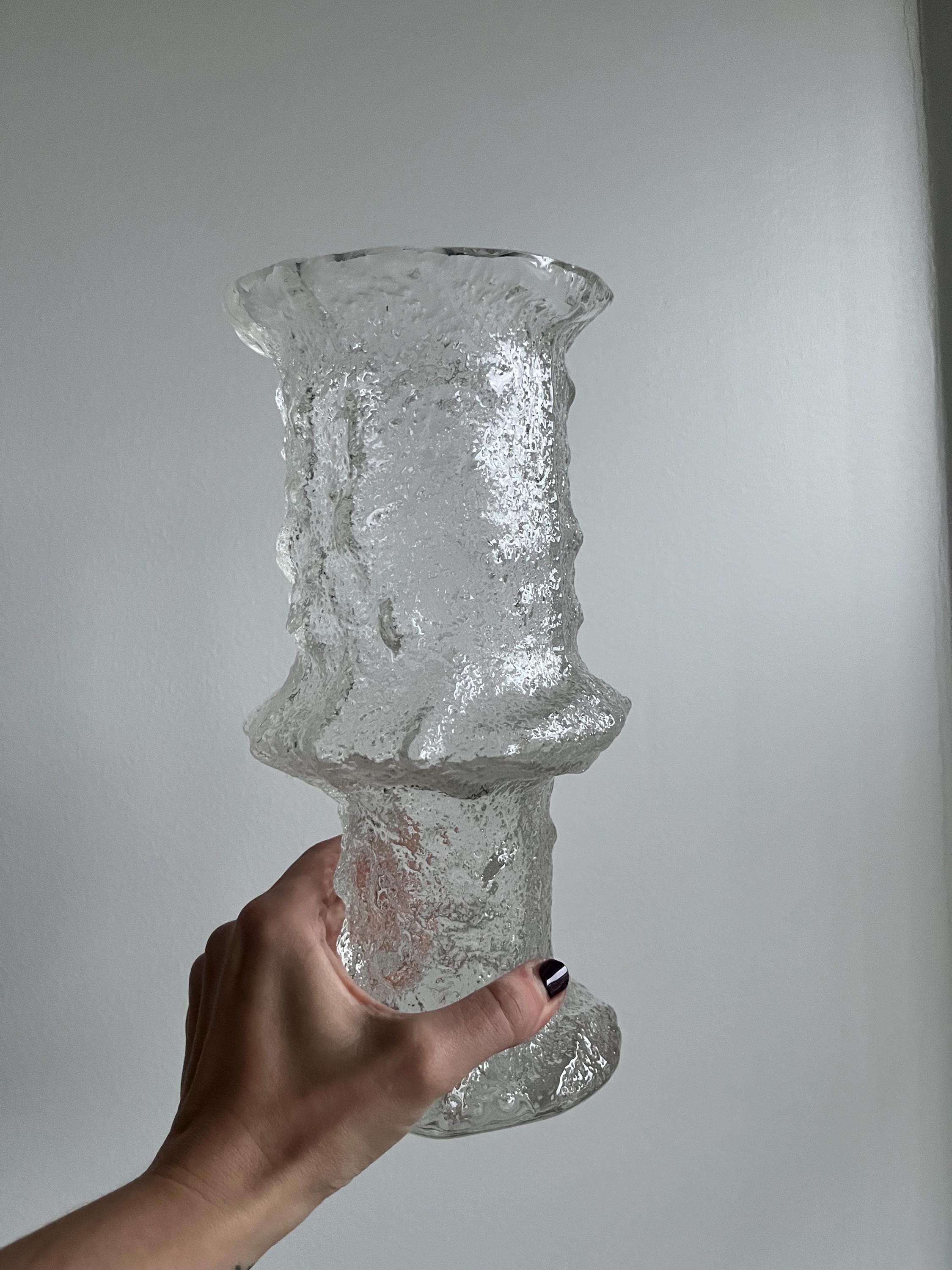 イッタラ ナルドゥス (3429) 花瓶 ティモ・サルパネヴァ作 - Etsy 日本