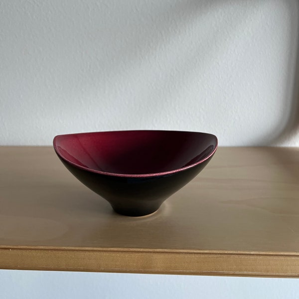 RARE Arabia bowl by Annikki Hovisaari