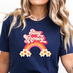 Retro verblijf groovy shirt, hippie zomer shirt, hippie jaren &#39;70 zomer shirt, vredesteken shirt, zomer shirt, groovy shirt