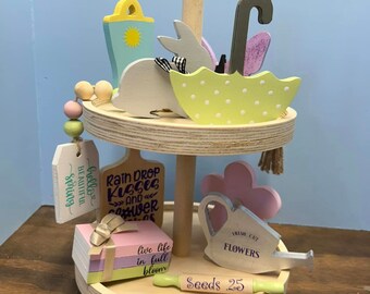 Spring Tiered Tray Decor: 10-Piece Shelf Sitter Set