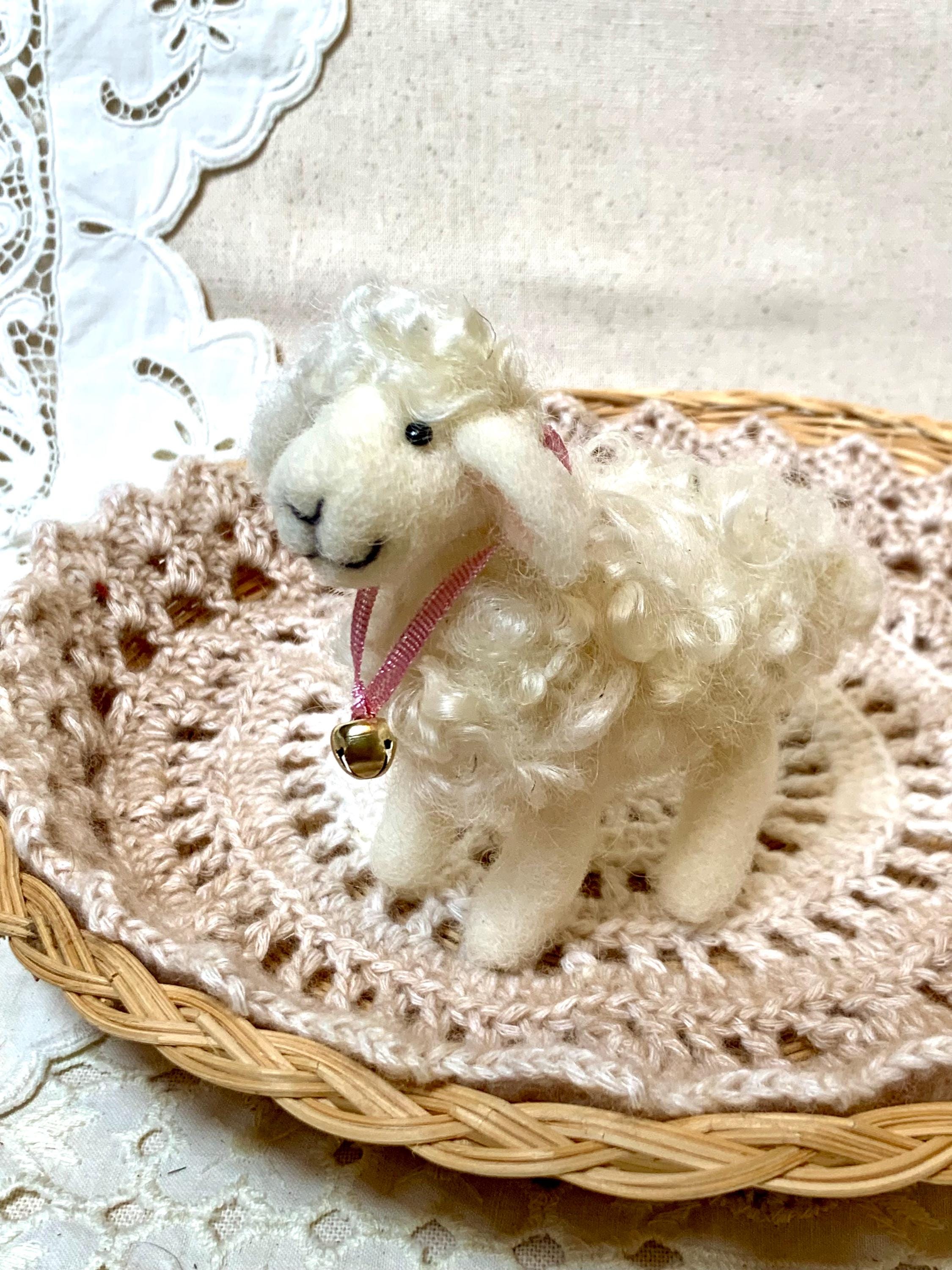 Needle Felted White Wool Sheep: Handmade Pastel Farmhouse Decor - Etsy
