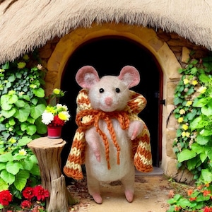 Needle Felted Mouse – Whimsical Wool Art Dolls in Colorful Outfits – Handmade Collectible Figurines, Gift for Mouse Lovers– Cute Creatures